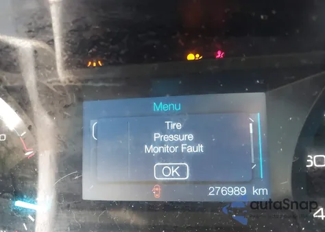 2011 Ford Explorer z USA, uszkodzony, nr VIN 1FMHK7B82BGA49117